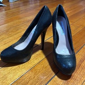 Steve Madden snake print heel size 7.5